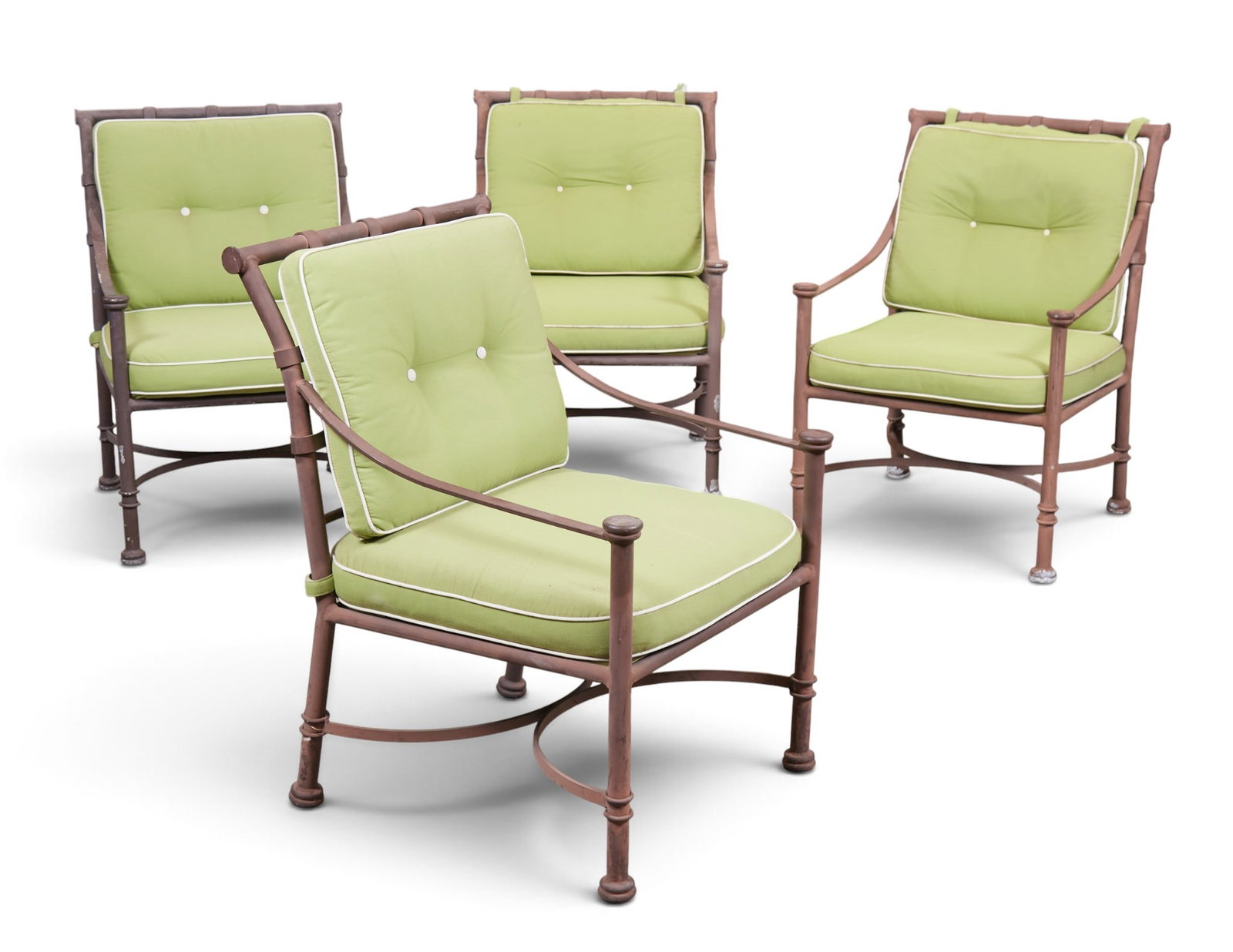A rectangular outdoor table with four armchairs - 5