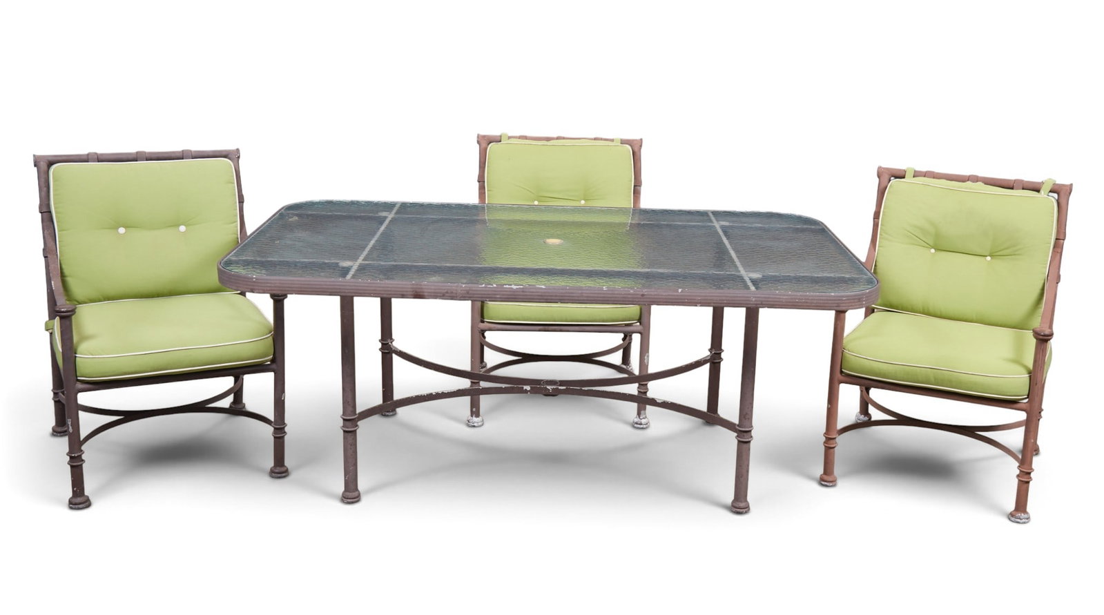 A rectangular outdoor table with four armchairs - 6