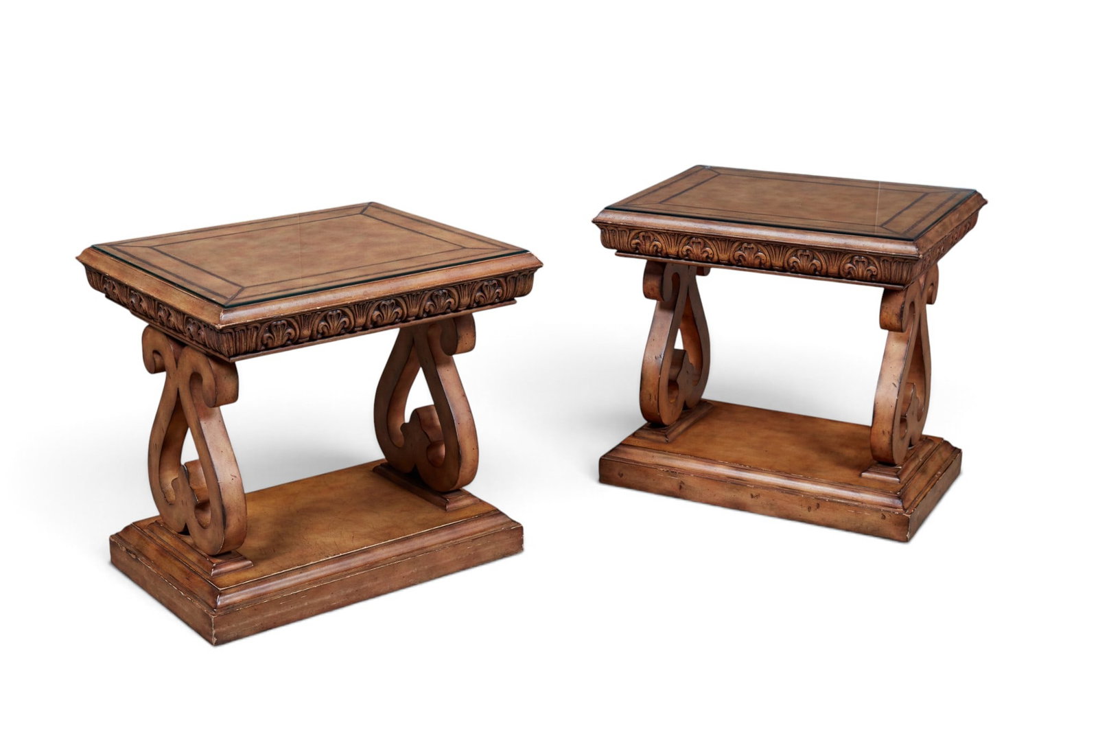 A pair of side tables with glass top (1 of 5)