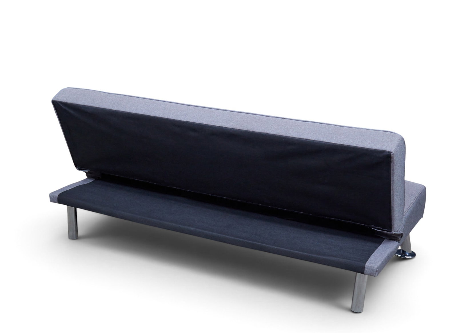 A contemporary reclining sofa - 6