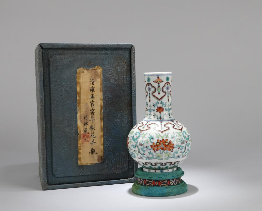 A CHINESE DOUCAI VASE, YONGZHENG MARK (1 of 8)