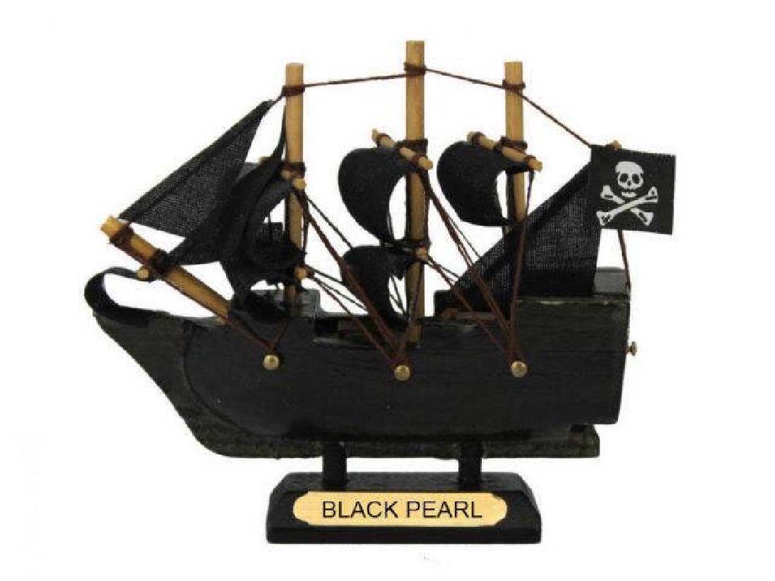 Black Pearl Pirates of the Caribbean Pirate Ship Model: Black Pearl Pirates of the Caribbean Pirate Ship Model Christmas Ornament 4in. **|**|** Black Pearl Pirates of the Caribbean Pirate Ship Model Christmas Ornament 4in. #1AC13815