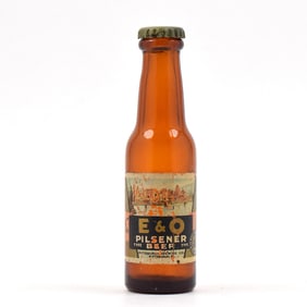 E and O Beer 1930s Mini Bottle Salt-Pepper Shaker PITTSBURGH SKYLINE