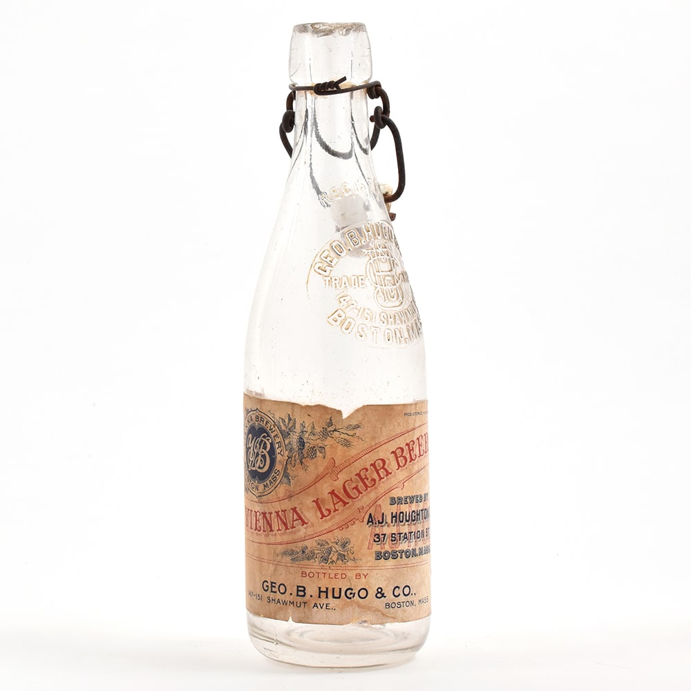 Vienna Lager Beer Pre-Prohibition Bottle HOUGHTON: Brewer/Business Name: A. J. Houghton Co., Boston, Massachusetts Manufacturer/Plant: UnknownDate of manufacture:
