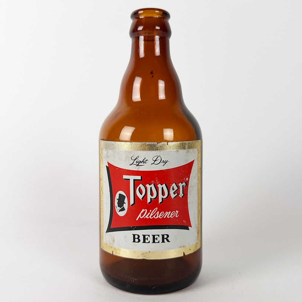 Topper Pilsener Beer Steinie Bottle Rochester NY: Circa 1950s Topper Pilsener beer bottle. Standard Rochester Brewing. Rochester, New York. Features the man in tophat logo and classic design. 