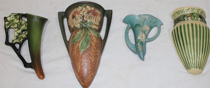 (4) Nice Roseville Wall Pockets (1 of 4)