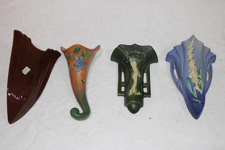 (4) Roseville Wall Pockets (1 of 2)