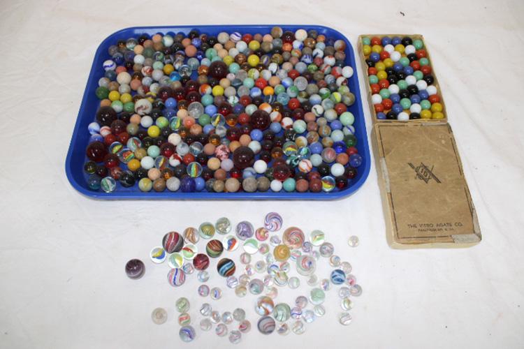 Great Group of Estate Marbles: Great group of estate marbles including several miniatures.