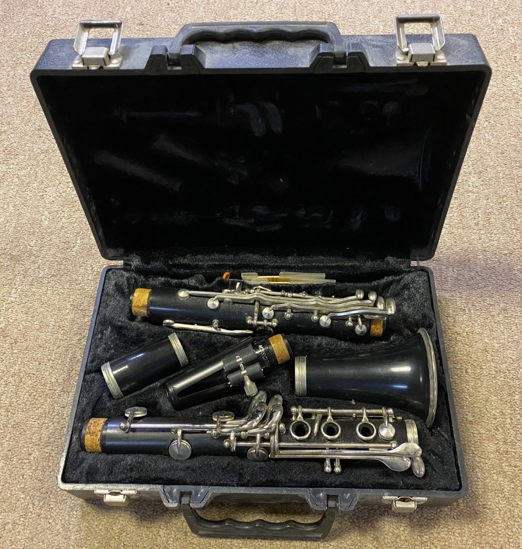 Artley Clarinet: Artley Clarinet in case