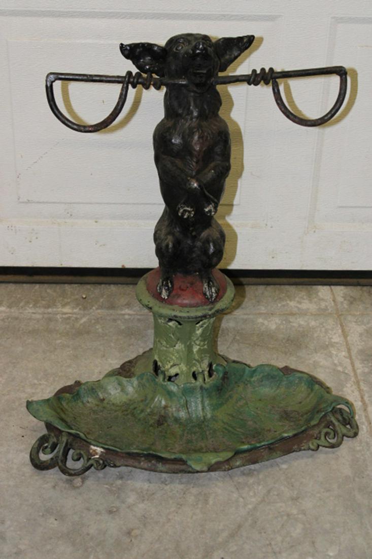 Fabulous Victorian Umbrella Stand with Dog: Fabulous Victorian umbrella stand with dog. Great color, removable pan. 21" wide, 24" tall, 13" deep.