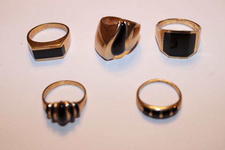 5 Nice 14k Gold Rings with Black Onyx (1 of 3)