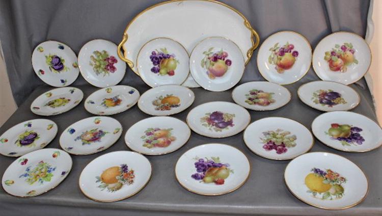 21 Fruit Plates (6) Royal Vienna (1 of 4)
