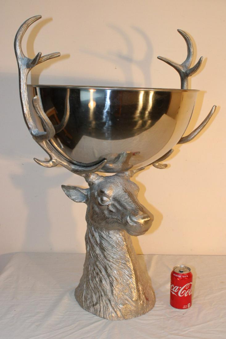 Huge Figural Serving Bowl (1 of 4)