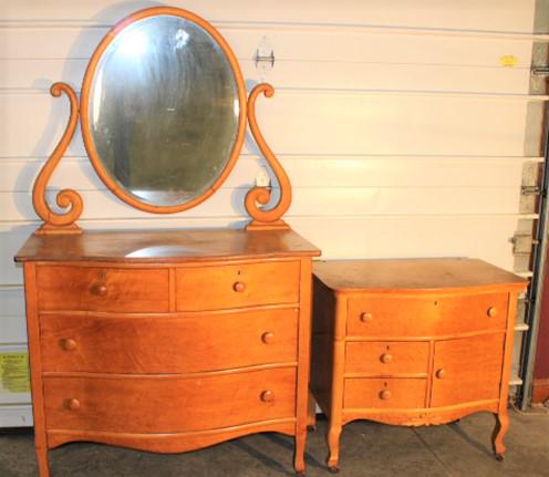 Birdseye Maple Dresser and Commode: Birdseye maple dresser and commode with oval beveled mirror and serpentine. Some wear on the finish. Front dresser is 42"