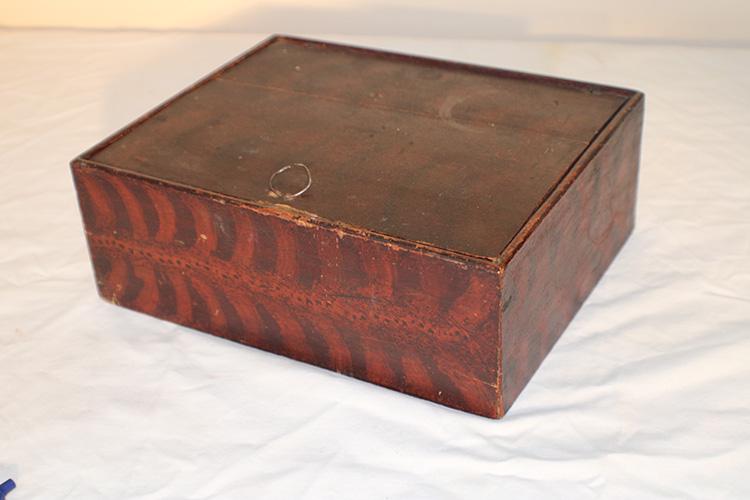 Super Period Document Box with Original Grain Painting (1 of 4)