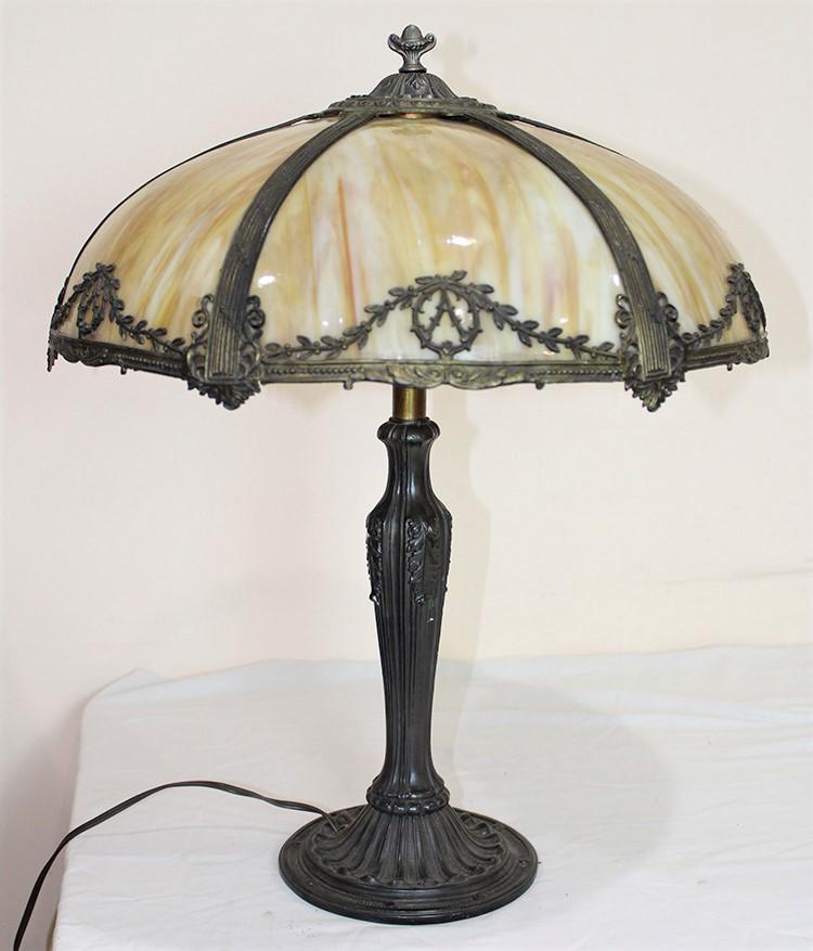 18" 6 Panel Lamp with Nice Base (1 of 3)