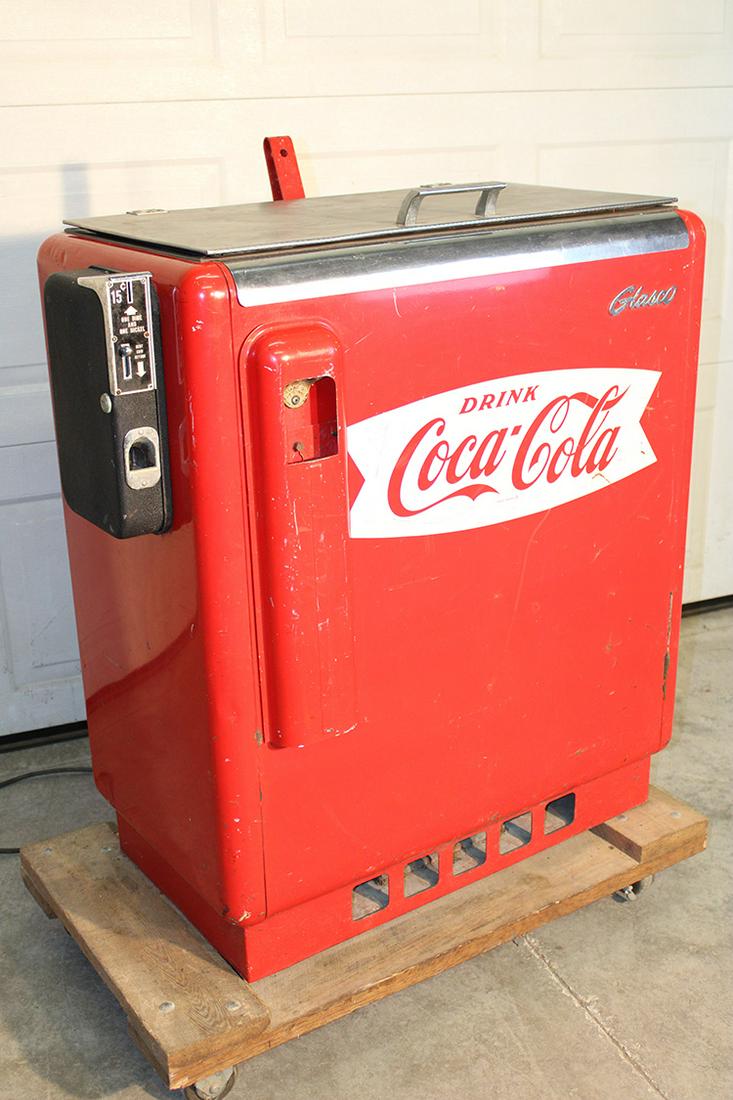 Nice 15 Cent Coke Machine in Original Paint (1 of 6)