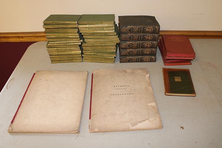 Large Group of Shakespeare: Large group of Shakespeare including 2 large Retzsch's outliners. Most belong to John Bartholf (Hamilton descent).