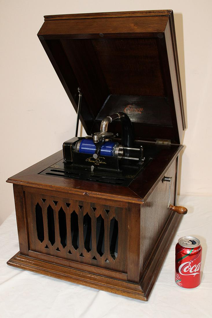 Clean Edison Amerola Mahogany Victrola (1 of 4)
