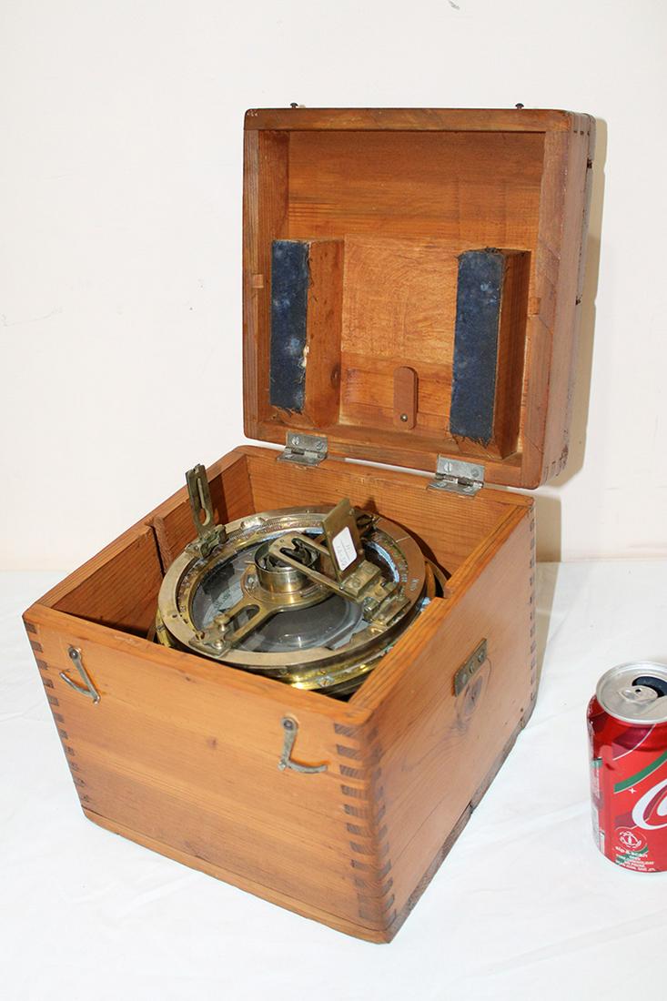 Liquid Filled Marine Compass in Original Case (1 of 4)