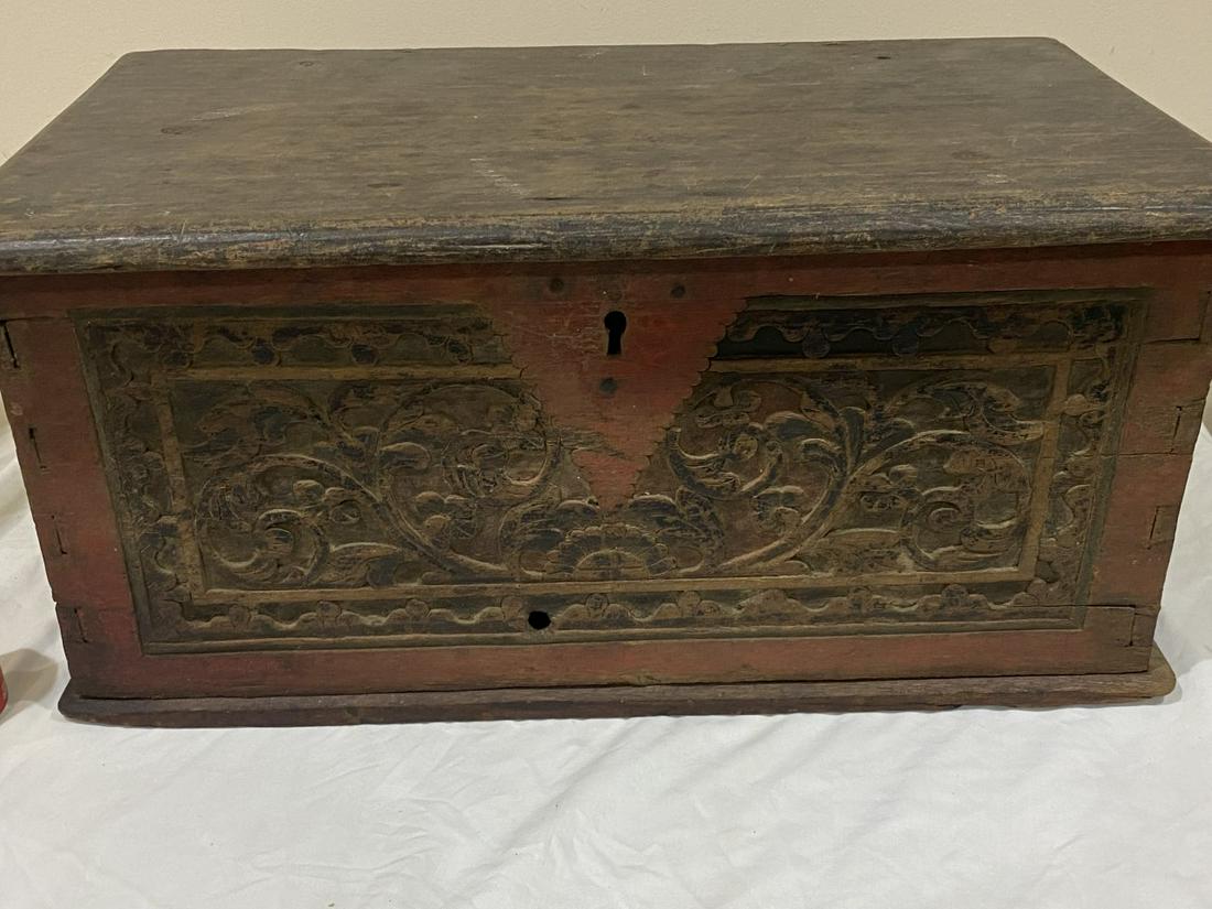 Fabulous 17th ot 18th c. Carved Bible Box (1 of 4)