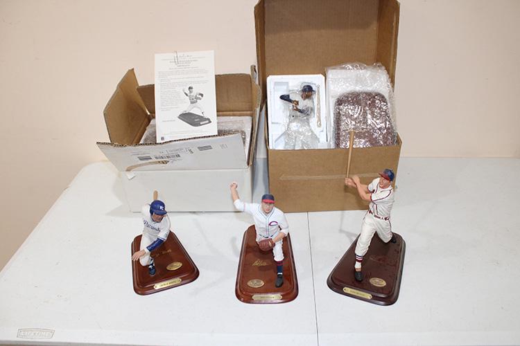 5 Danbury Mint Baseball Figurines (1 of 4)