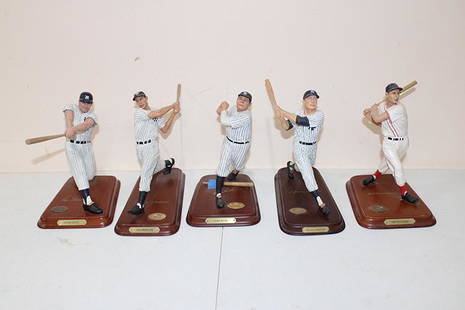 5 Danbury Mint Baseball Figurines: 5 Danbury mint baseball figurines. Marvis, Mantle, Williams, DiMaggio Ruth (bat needs reattaching). 60 year collection.