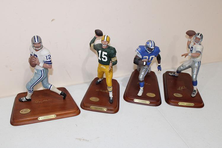 4 Danbury Mint Football Figurines Staubach, Starr, (1 of 3)
