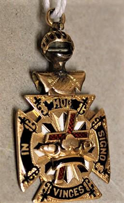 Super 14k Gold with Enamel Fraternal Order with Knights (1 of 2)