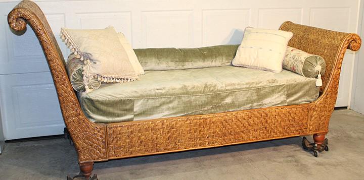Large Wicker Day Bed (1 of 3)