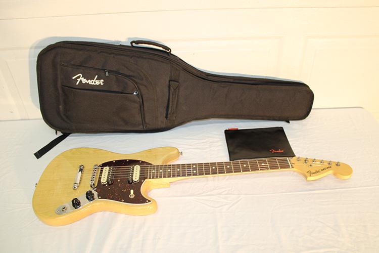 mustang guitar case