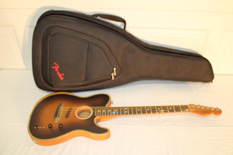 Fender Guitar and Case (1 of 6)