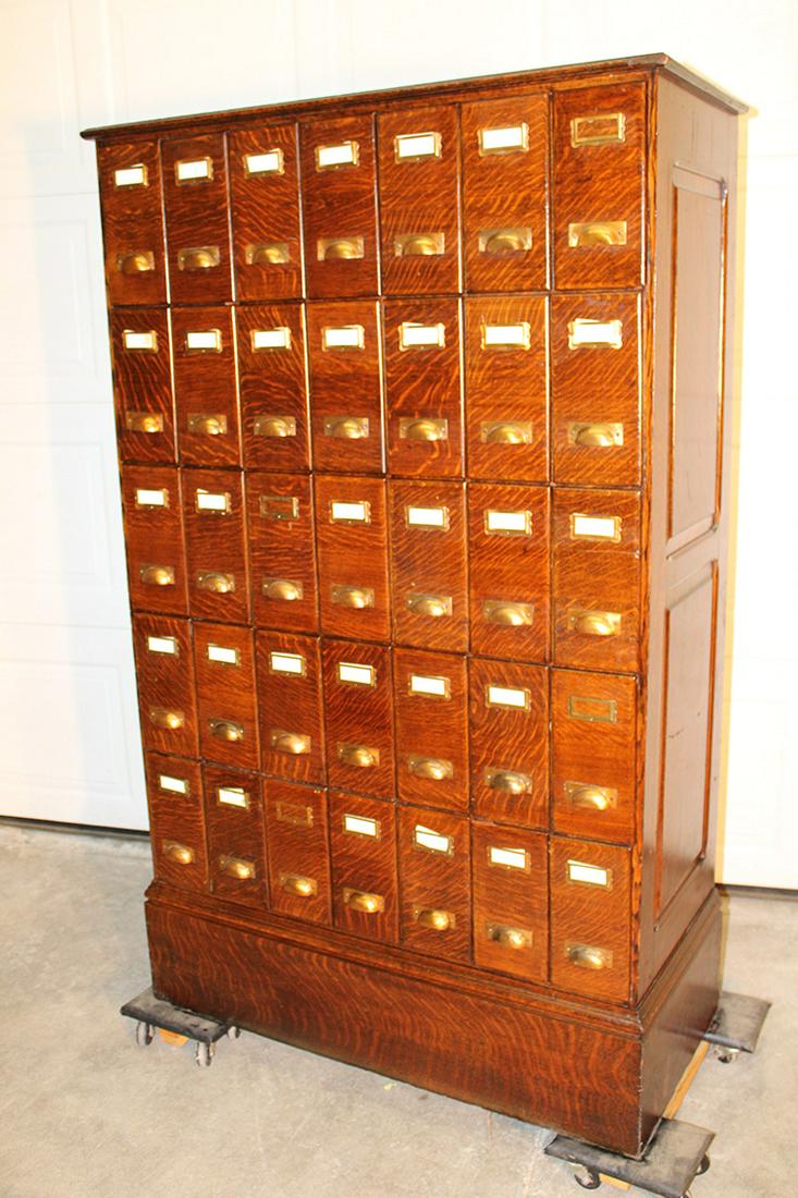Pristine Raised Panel Multi Drawer File Unit with 35 (1 of 4)