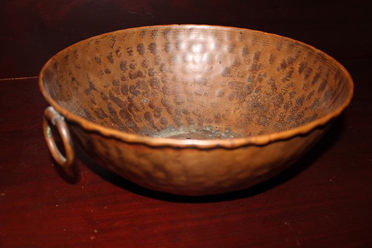 12" Signed Craftsman Hand Hammered Mission Copper Bowl (1 of 4)