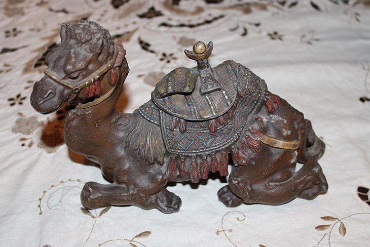 Original Paint Camel Inkwell with Insert (1 of 3)