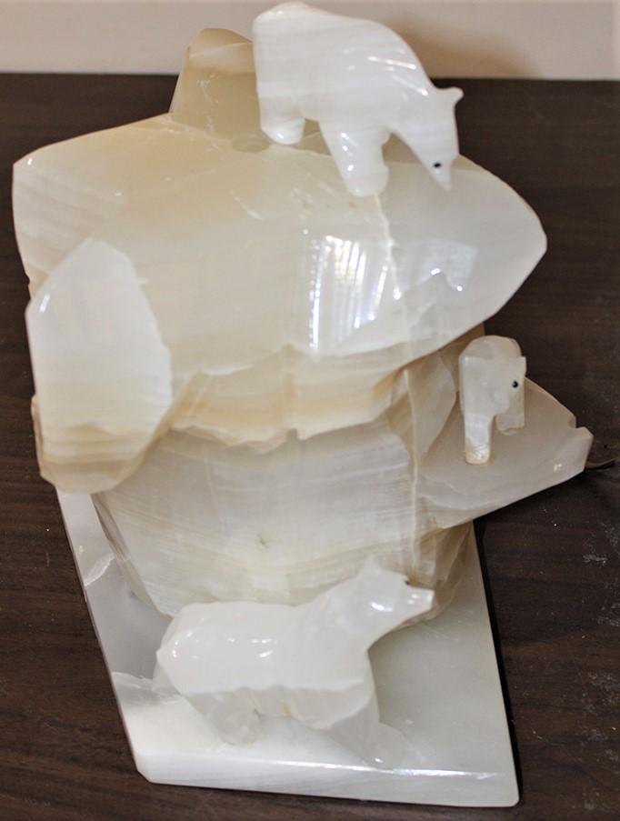 Heavy Onyx Lamp With 3 Polar Bears (1 of 6)