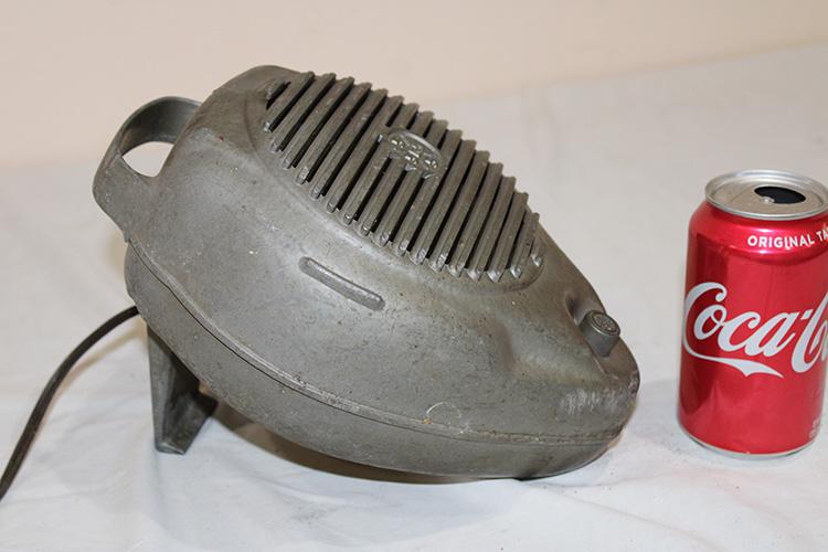 Vintage Drive In Movie Speaker: Vintage drive in movie speaker by the Die Cast Aluminum Speaker Co. St. Louis MO. Speaker inside - donâ€™t know if it works.