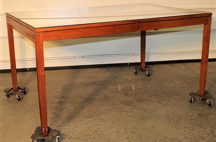 Knolls Mid Century Dining Room Table (1 of 3)
