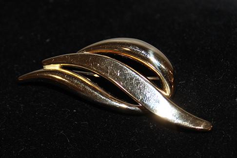 Large 14K Gold Italian Pin (1 of 3)