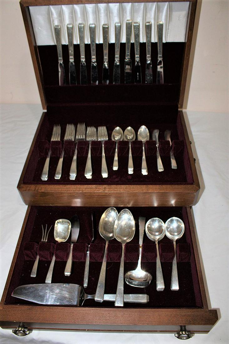 Great 64 Piece Towle Sterling Silver Set (1 of 5)