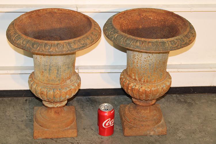 2 Nice Cast Iron Garden Urns (1 of 4)