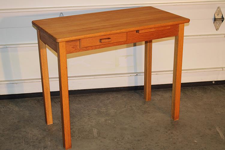 Sweet Small Oak Writing Desk (1 of 4)