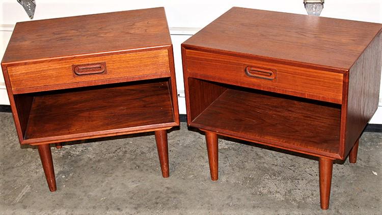 Pair Of Signed Dyrlund 1 Drawer Night Tables (1 of 4)
