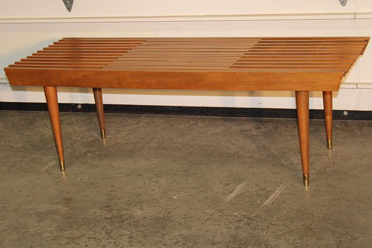 Mid Century Expandable Slat Coffee Table (1 of 3)