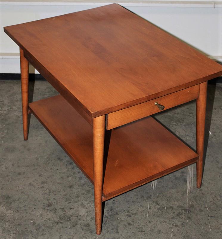 Paul McCobb "Planner Group Winchendon" 1 Drawer Side Table (1 of 3)