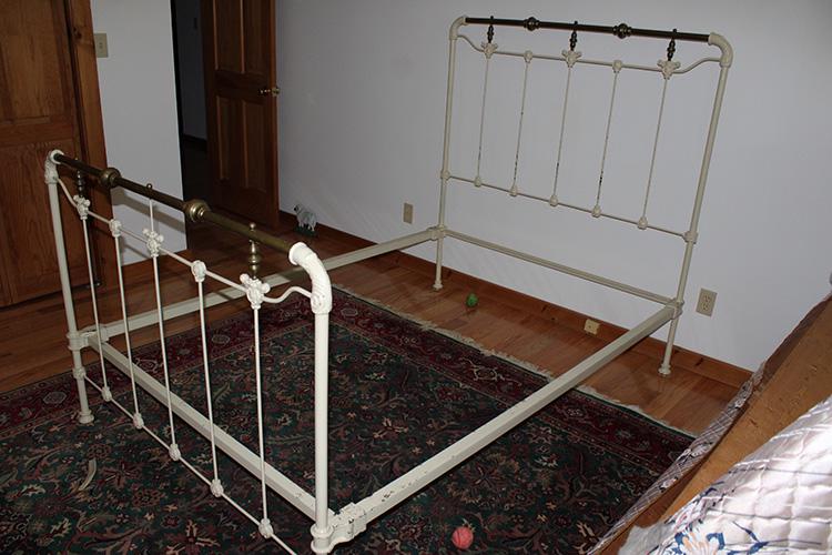 Antique Brass And Iron Bed (1 of 5)