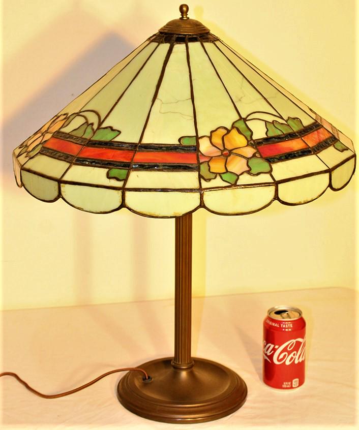 Very pretty multicolored floral Duffner and Kimberly leaded lamp (1 of 5)