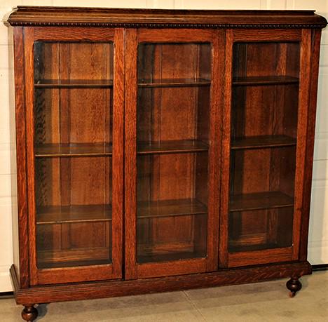 Sweet original 5' oak triple bookcase with sliding doors (1 of 3)