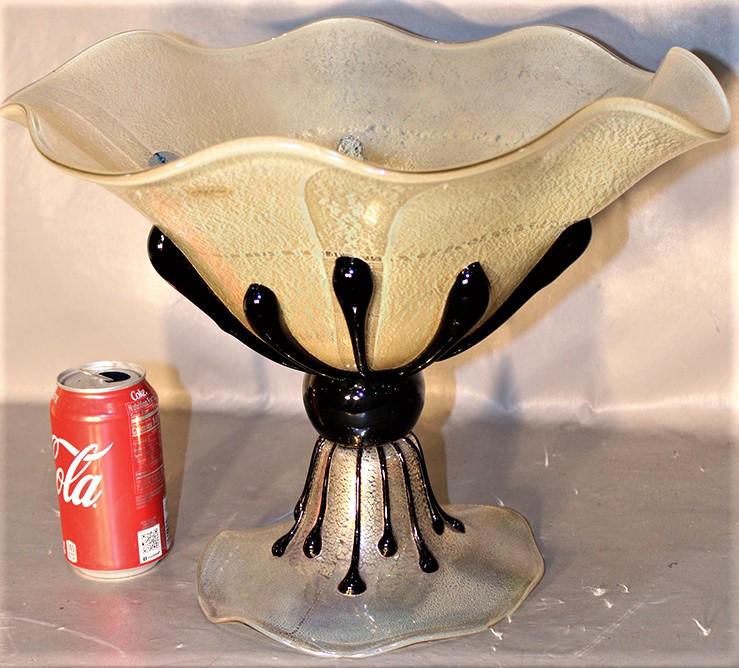 Massive signed Murano Italy center bowl with applied drip pattern (1 of 5)