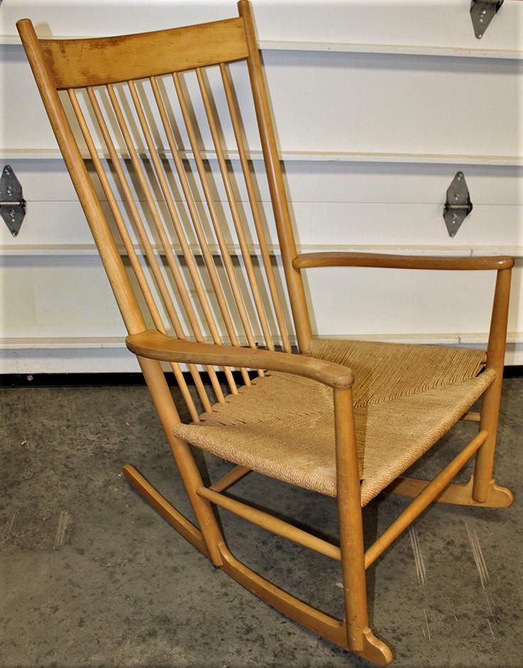 Original mid century Hans Wegner J-16 rocking chair (1 of 4)